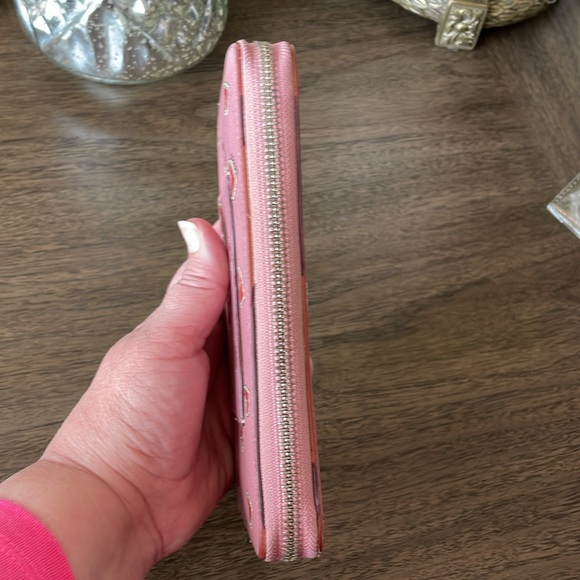 Coach Hearts Zippy Long Wallet - Picture 5 of 14
